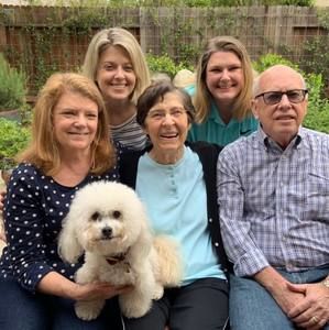 Meet your Posher, Lynn